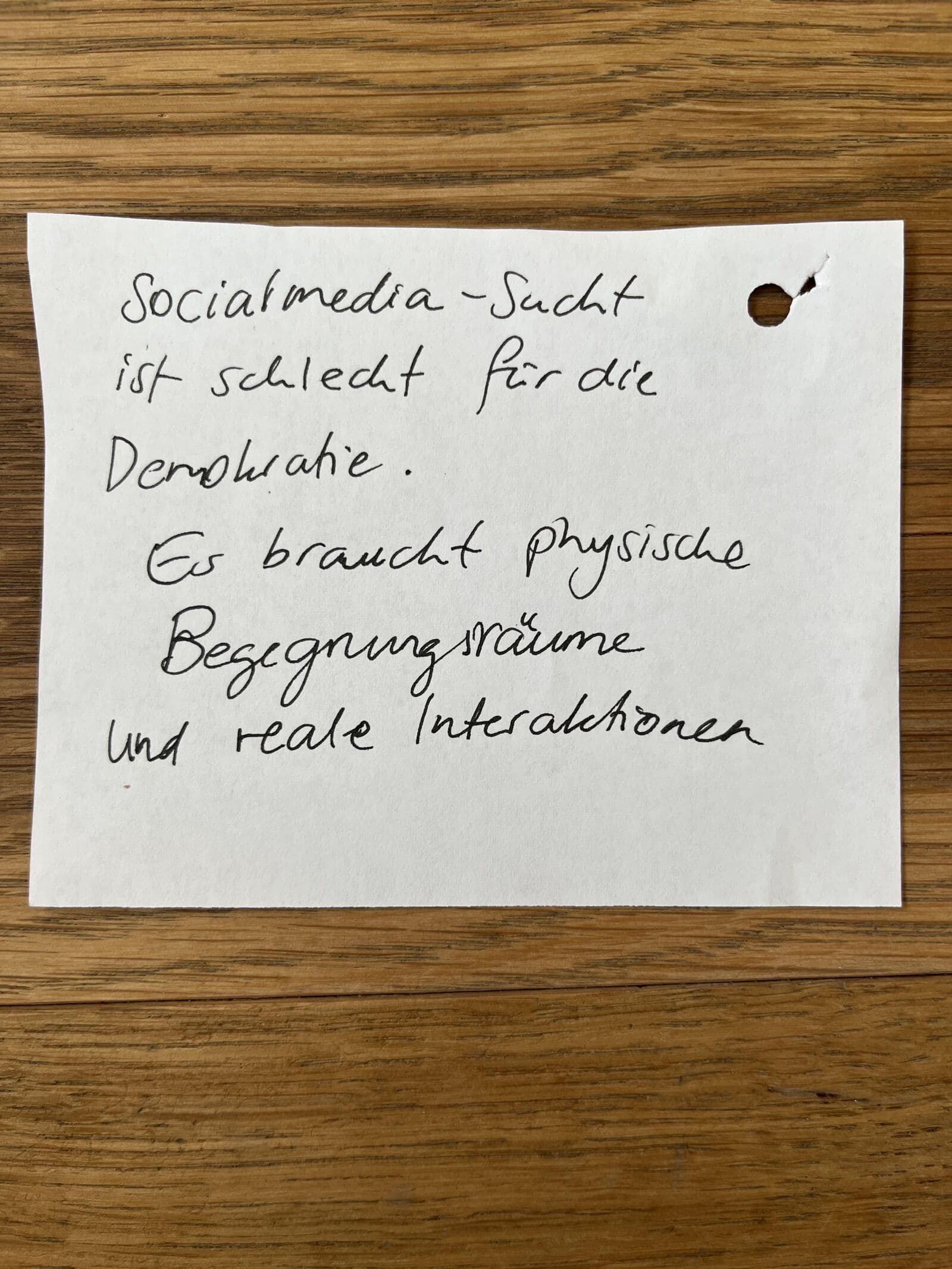 Democracy Dialogschleife